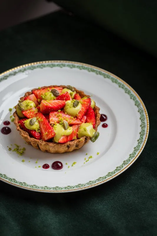 Vaisselle au Restaurant La Huchette